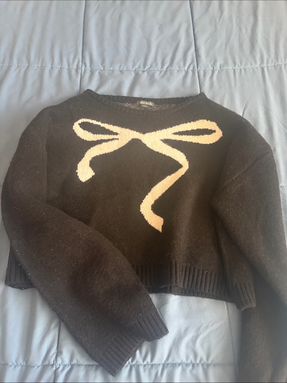 wild fable Black Cropped Sweater with Cream Bow Graphic